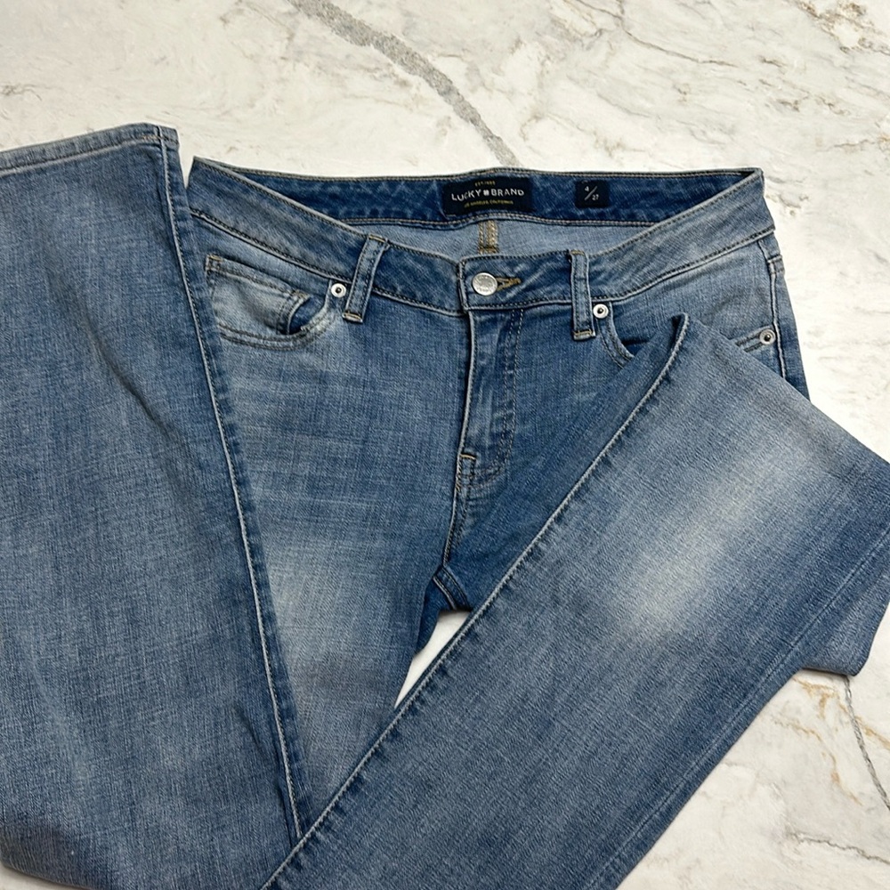 Women’s lucky brand jeans, size 4